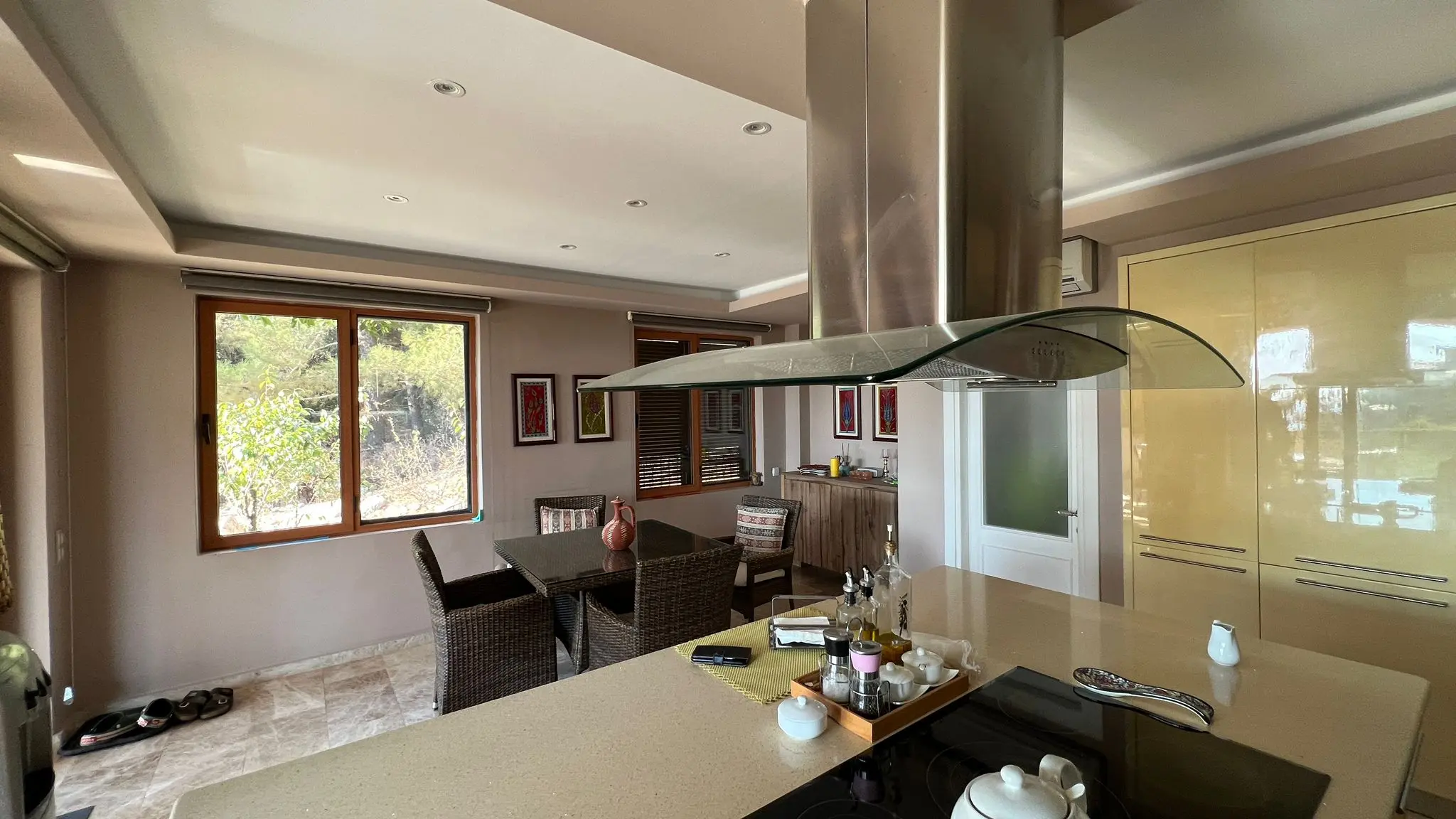 Kitchen area
